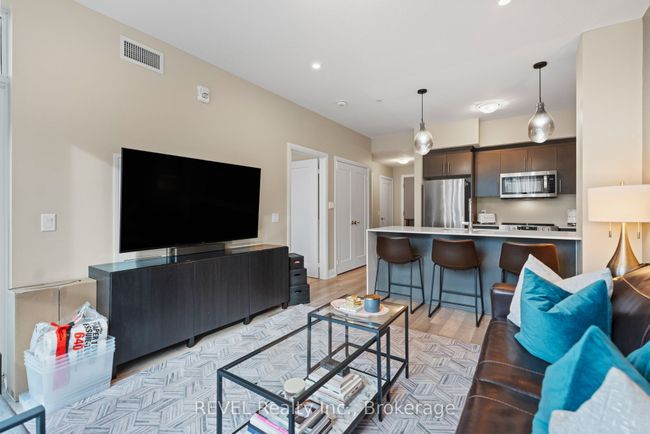 410 - 16 Concord Pl, Condo with 2 bedrooms, 1 bathrooms and null parking in Grimsby ON | Image 16
