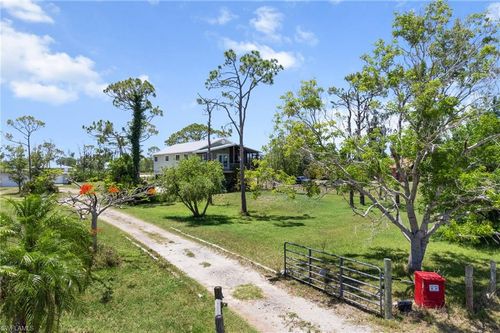 8625 Redwood Dr, St. James City, FL, 33956-3006 | Card Image