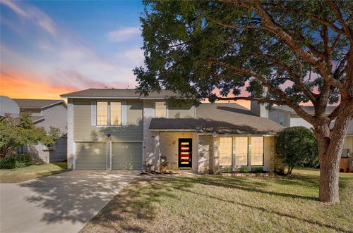 9006 Frostwood Trl, Austin, TX, 78729-3646 | Card Image