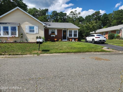 19 A Lafayette Dr, Whiting, NJ, 08759-1642 | Card Image