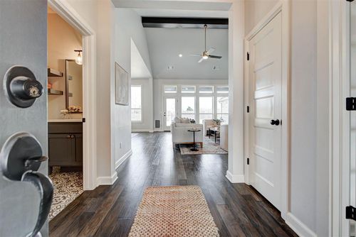 3905 Bandera Trail, Norman, OK, 73069 | Card Image