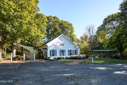 1015-10111015 Hoosick Rd, Troy, NY, 12180-6638 | Card Image