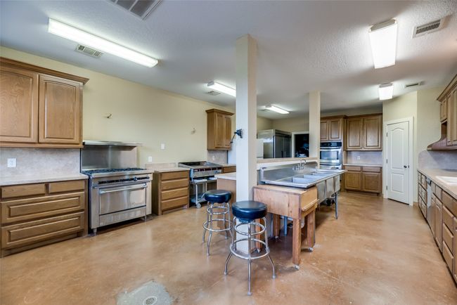 commercial kitchen | Image 24