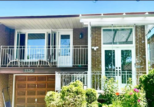 7736 Wildfern Dr, Mississauga, ON, L4T3P9 | Card Image