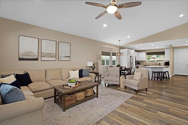 8536 Even Seth Cir, House other with 3 bedrooms, 2 bathrooms and 7 parking in Santee CA | Image 7