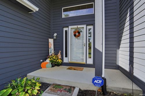 611 Big Valley Ct, Huntertown, IN, 46748-9729 | Card Image