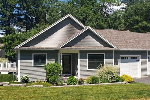 23-64 Village Dr, Eliot, ME, 03903-7200 | Card Image