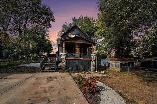 804 S Home Ave, Independence, MO, 64053-1739 | Card Image