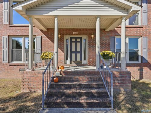 9608 Waldrop Dr Se, Huntsville, AL, 35803-2629 | Card Image