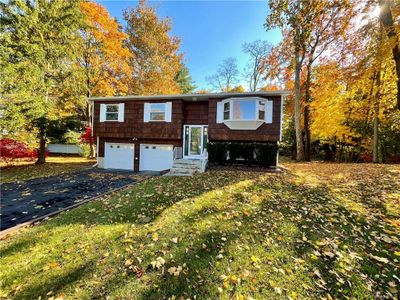 27 Hankin Loop, House other with 3 bedrooms, 2 bathrooms and null parking in Poughkeepsie NY | Image 1