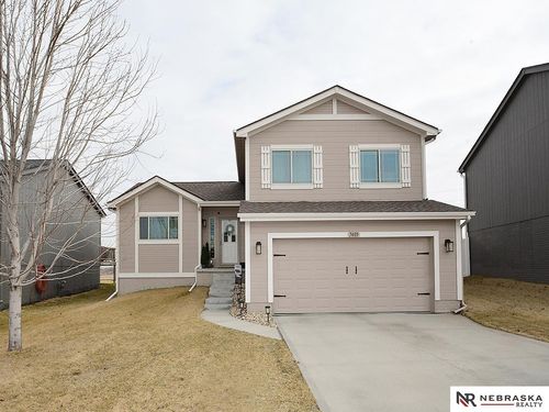 7405 N 144th Ave, Bennington, NE, 68007-1011 | Card Image