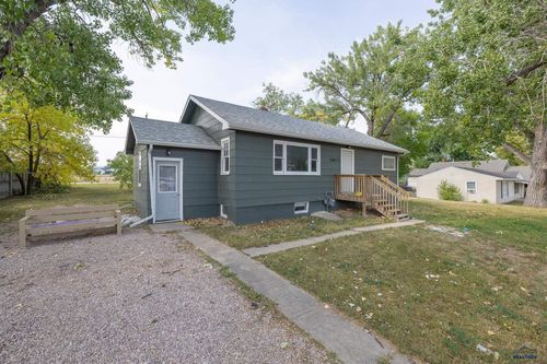 1802 Cherry Ave, Rapid City, SD, 57701-3921 | Card Image