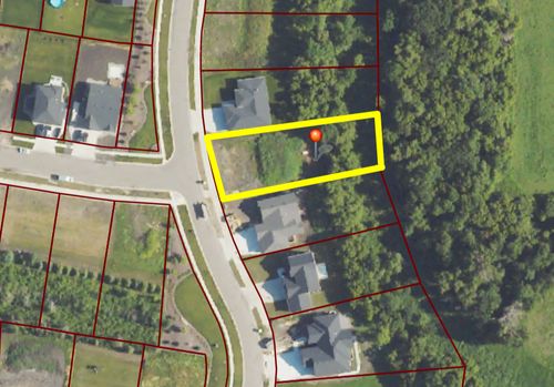 8924 Meadowlark Pkwy, Horace, ND, 58047-3714 | Card Image