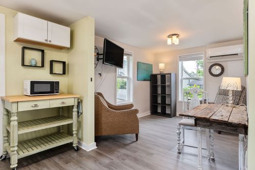 310 Towles Ave, Mc Minnville, TN, 37110-2082 | Card Image