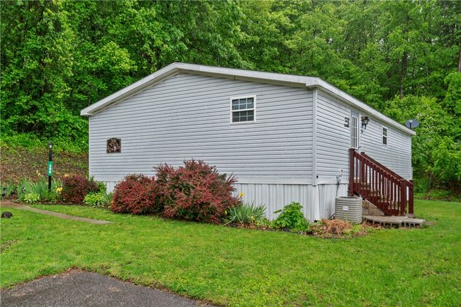 306 Eergreen Ct, House other with 3 bedrooms, 2 bathrooms and 4 parking in Export PA | Image 24