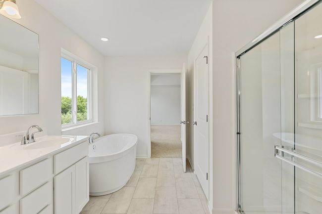 32012 Savannah Dr, House other with 4 bedrooms, 3 bathrooms and 3 parking in Lakemoor IL | Image 28