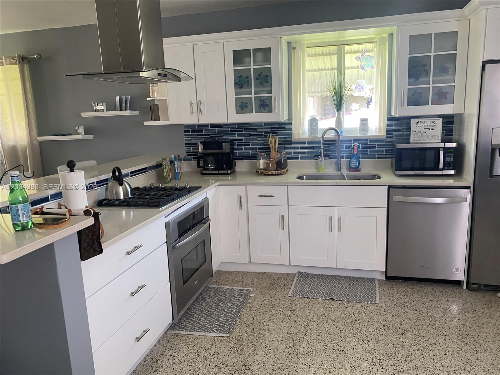 Residential Lease in Hollywood 3