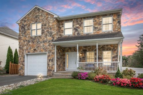 217 Lincoln St, Berkeley Heights, NJ, 07922-1160 | Card Image