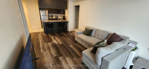 413-54 Sky Harbour Dr, Brampton, ON, L6Y6B9 | Card Image