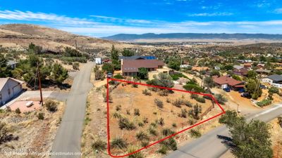 Great corner lot with views! | Image 1