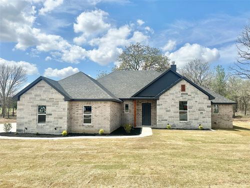 105 Villa Ct, Poolville, TX, 76487-2043 | Card Image