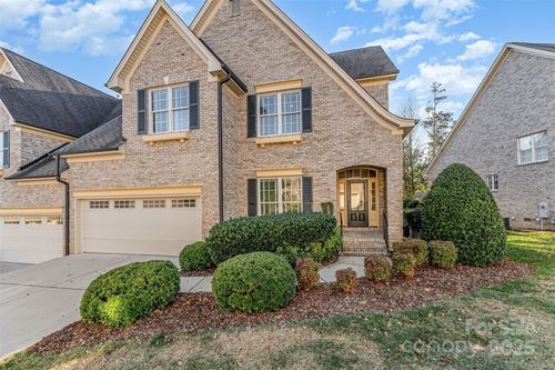 5 Linden Ln, Greensboro, NC, 27410-2553 | Card Image