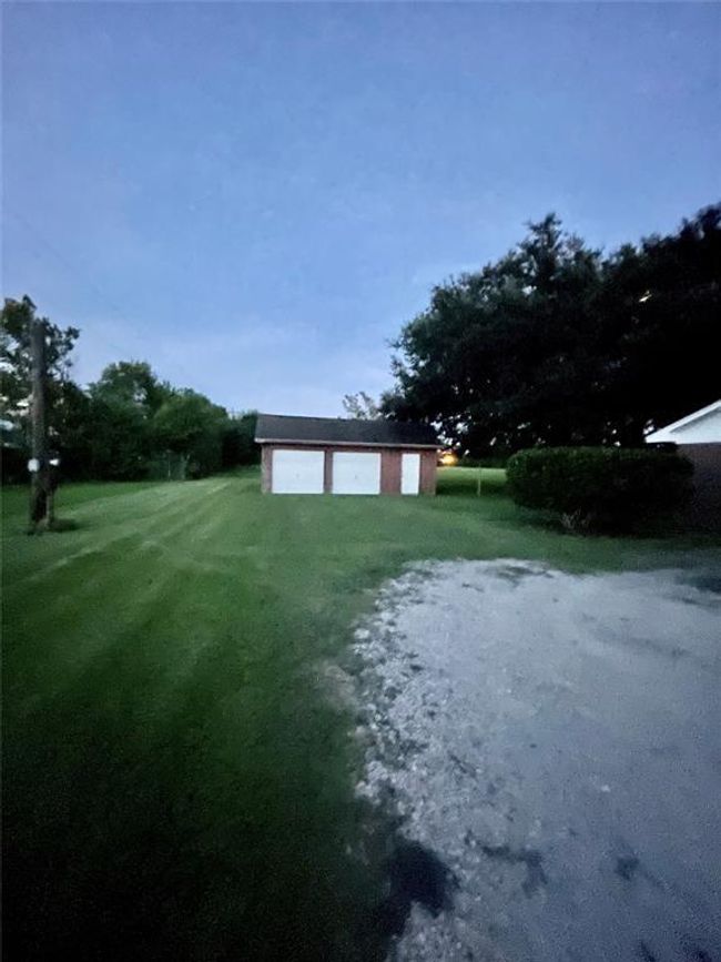 2453 Roy Rd, Home with 3 bedrooms, 2 bathrooms and 2 parking in Pearland TX | Image 6