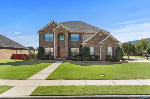 7047 Jacks Creek Ln Se, Owens Cross Roads, AL, 35763-9095 | Card Image