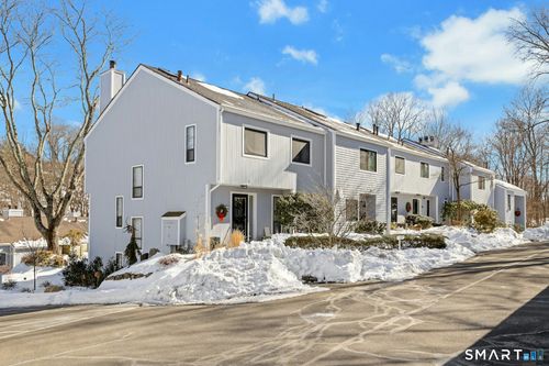 205-45 Ettl Ln, Greenwich, CT, 06831-4116 | Card Image