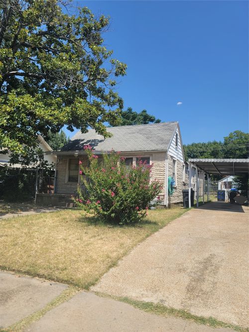 6826 Victoria Avenue, Dallas, TX, 75209 | Card Image