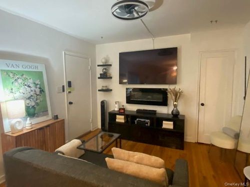 1st-260 73rd Ave, Glen Oaks, NY, 11004-1030 | Card Image