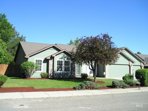 2070 N Aronmink Way, Meridian, ID, 83646-4155 | Card Image
