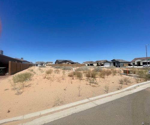 7968 E 35 Pl, Yuma, AZ, 85365 | Card Image