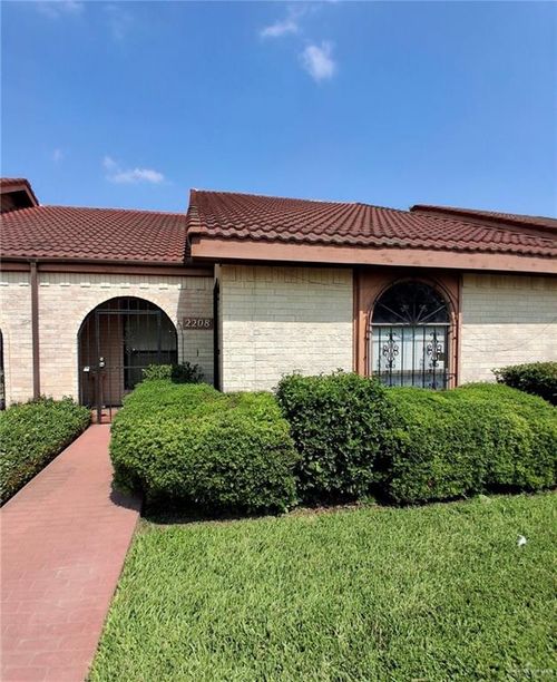 2208 N Mayberry Rd, Mission, TX, 78572-2933 | Card Image