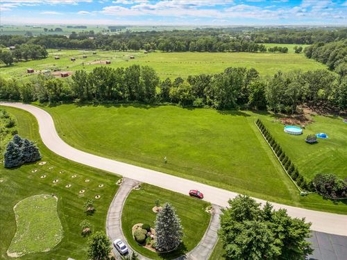 11217 Hill Crest Ln, Marengo, IL, 60152-8257 | Card Image