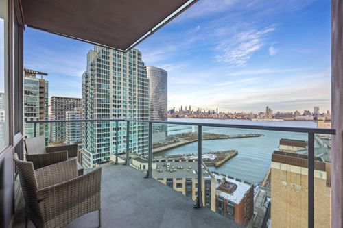 apt-2008s-20 Newport Pkwy, Jersey City, NJ, 07310-2308 | Card Image