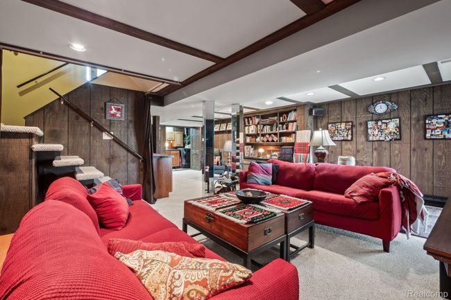1339 Knollcrest Cir, Condo with 3 bedrooms, 3 bathrooms and null parking in Bloomfield Hills MI | Image 32