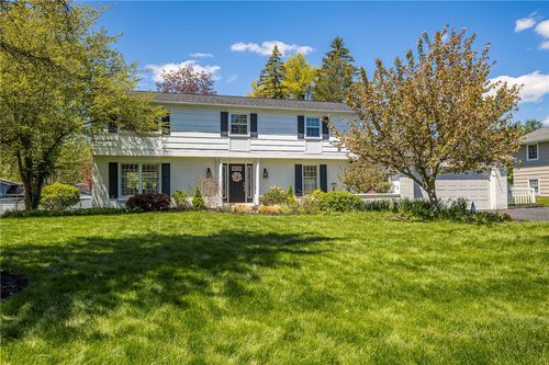 12 Van Buren Rd, Pittsford, NY, 14534-3123 | Card Image