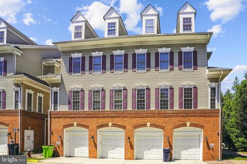 30a-8930 Milford Haven Ct, LORTON, VA, 22079-4742 | Card Image