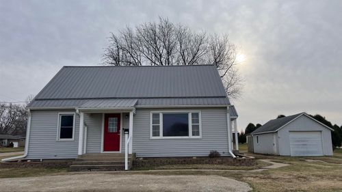 506 S Linn Avenue, New Hampton, IA, 50659 | Card Image