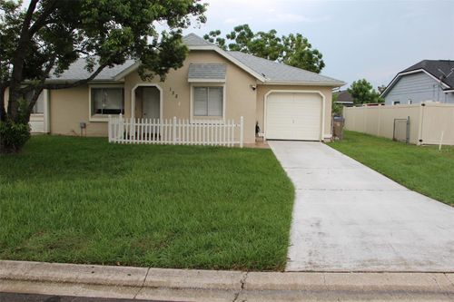 135 Veracruz Avenue, KISSIMMEE, FL, 34743 | Card Image