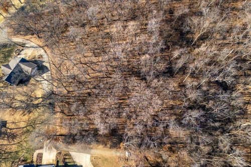 2307 18th Ave, De Witt, IA, 52742-1000 | Card Image