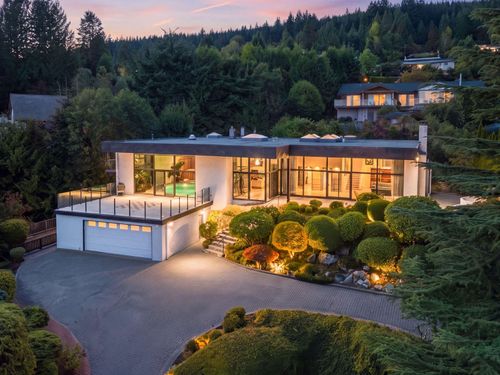 1439 Sandhurst Place, West Vancouver, BC, V7X2P4 | Card Image