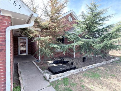 1082 Hilltop Mansion Drive, Yukon, OK, 73099 | Card Image