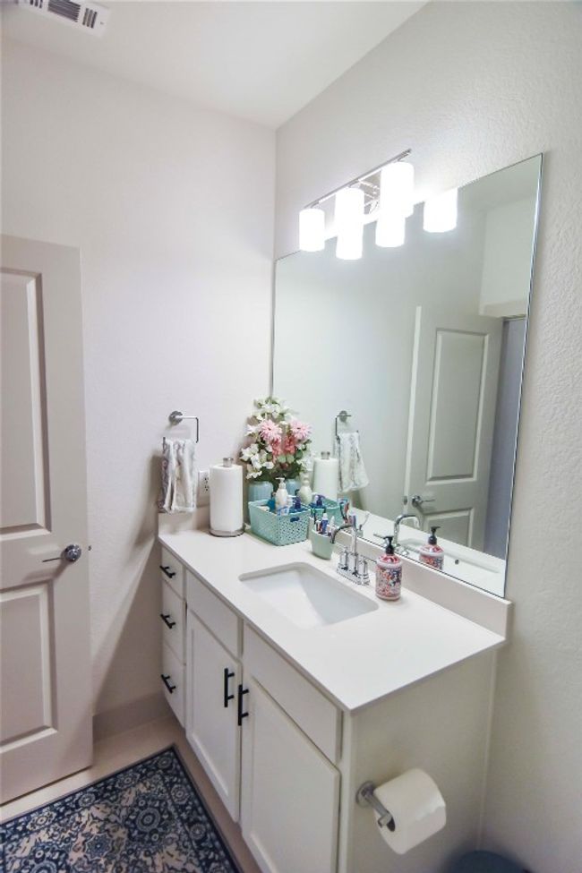 2252 Local Rebel Loop, Townhouse with 3 bedrooms, 3 bathrooms and 2 parking in Leander TX | Image 9