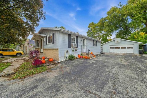 730 S Center Street, Beaver Dam, WI, 53916 | Card Image