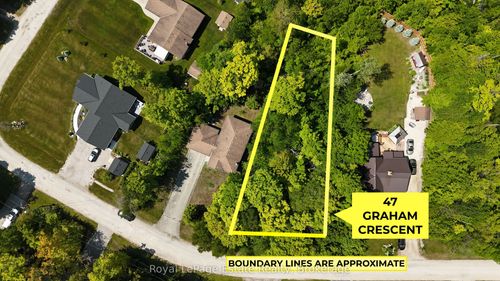 47 Graham Cres, Sauble Beach, ON, N0H2G0 | Card Image