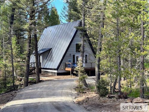 2773 Ne Sagehen Dr, Island Park, ID, 83429 | Card Image