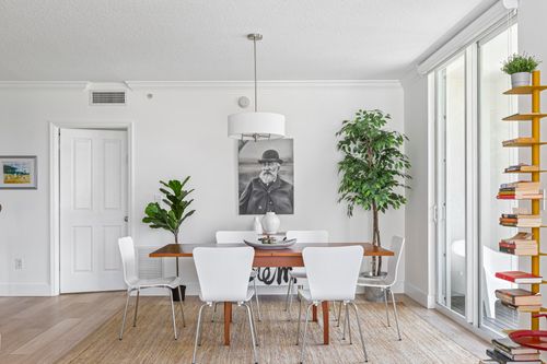 519-600 S Dixie Highway, West Palm Beach, FL, 33401 | Card Image