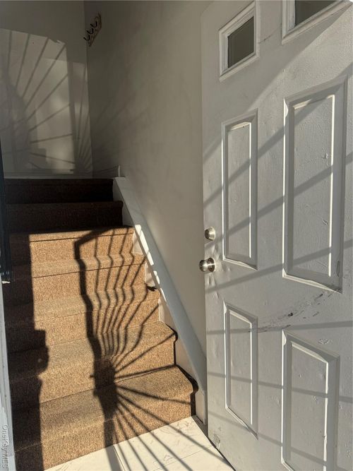 2-15649 76th St, Howard Beach, NY, 11414-2517 | Card Image